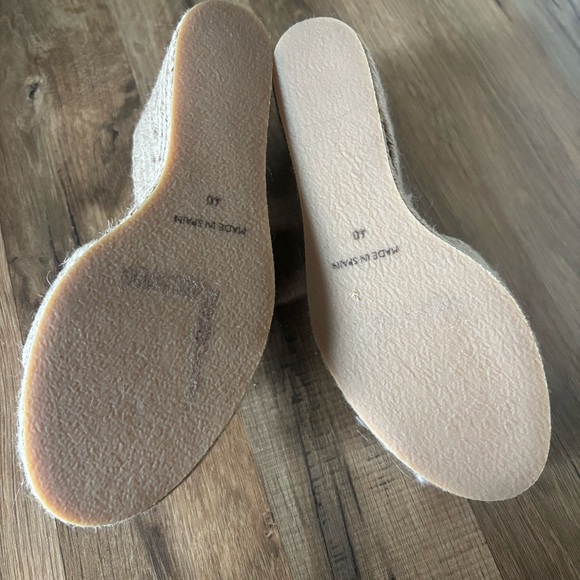 Jeffrey Campbell Tan Wedge Sandals - Picture 3 of 4